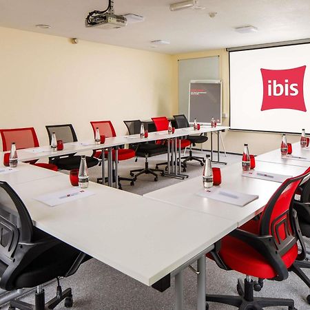 Отель Ibis Coventry South Экстерьер фото