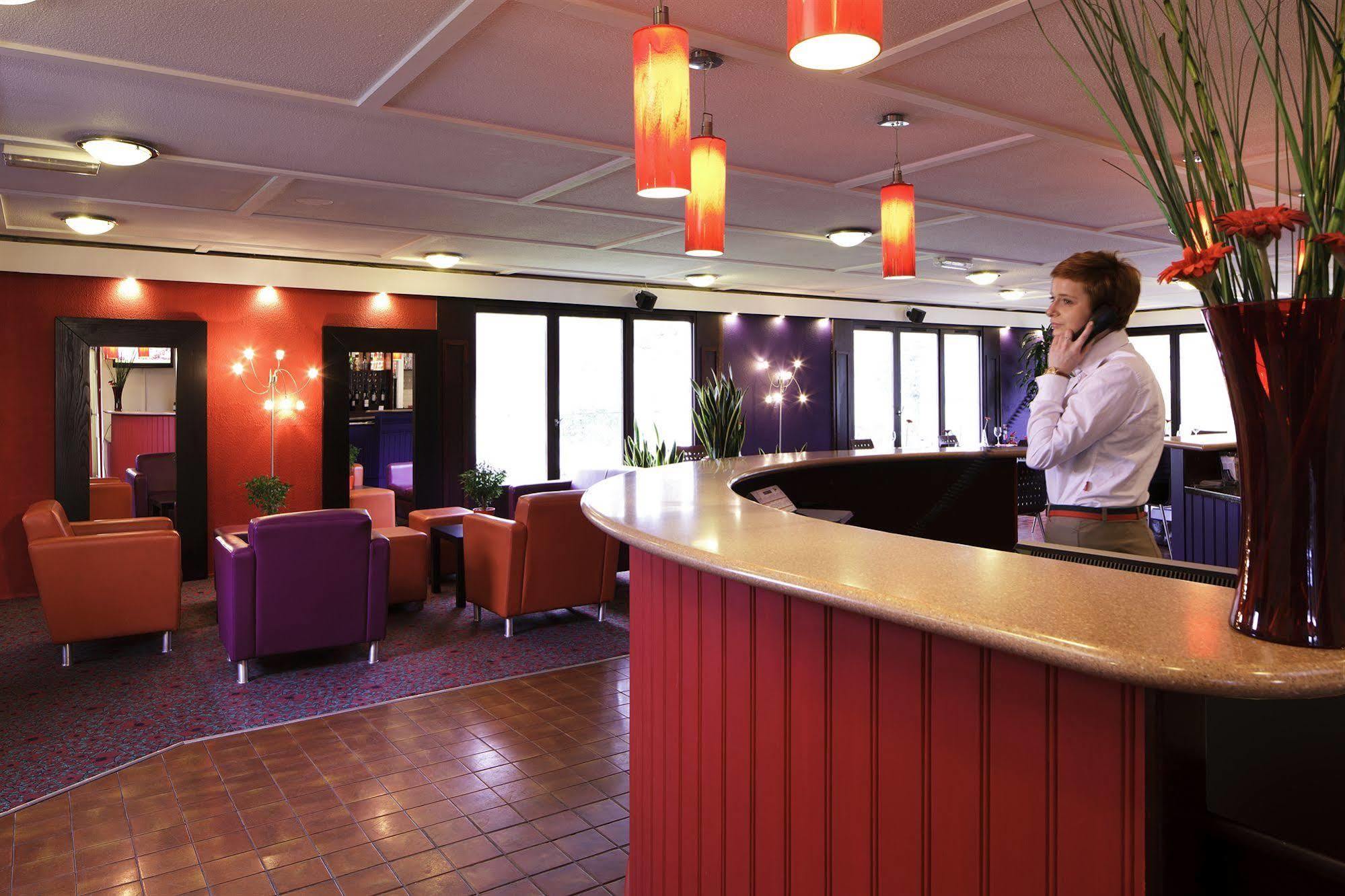 Отель Ibis Coventry South Экстерьер фото
